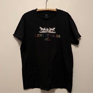 Levi's Red Tab Rainbow Embroidered T-shirt Size‎ Mens XL